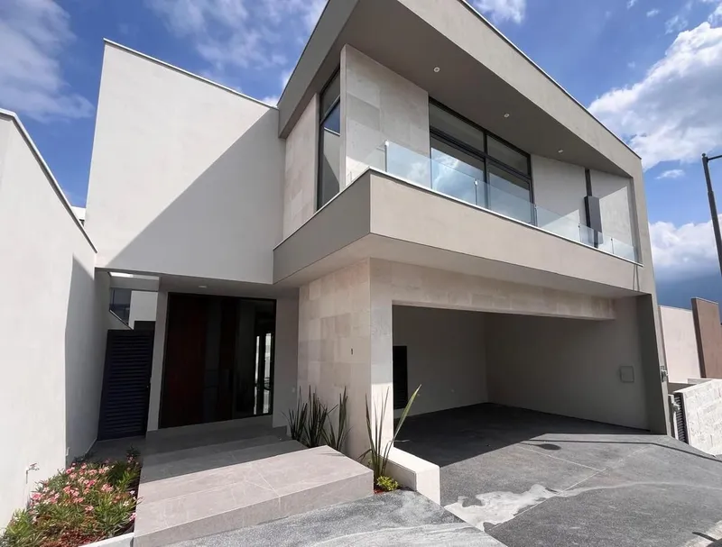 Casa en venta · Castaños del Vergel, Monterrey, Nuevo León