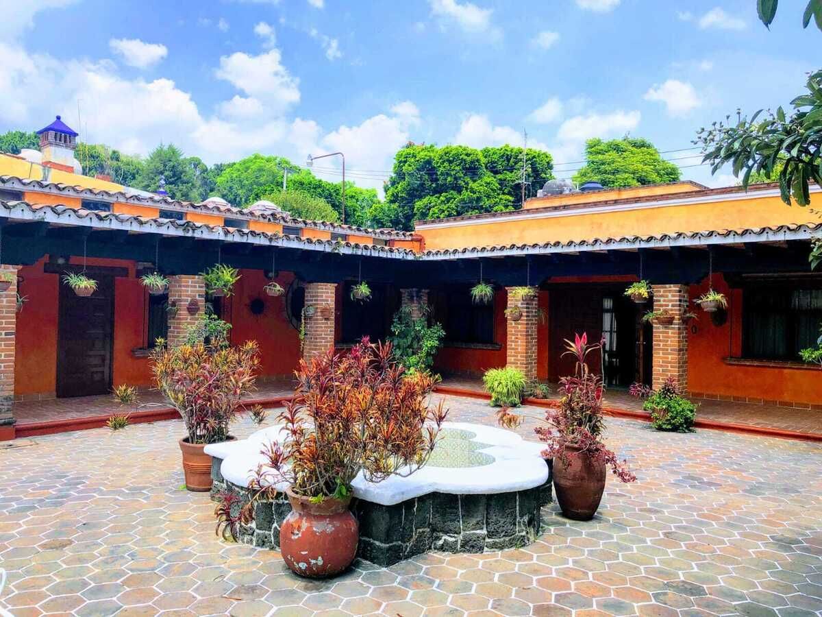 Casa en venta · Jardines de Ahuatepec, Cuernavaca, Morelos