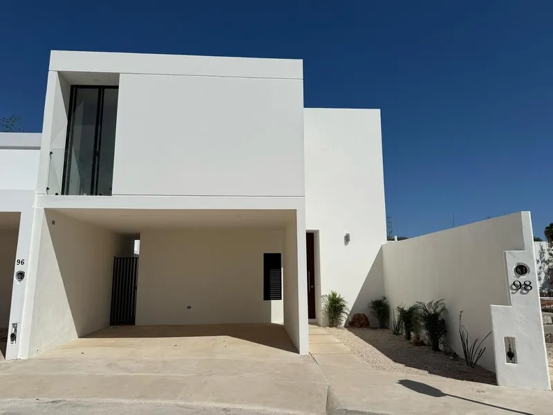 Casa en venta · Cholul, Mérida, Yucatán Casa en venta · Cholul, Mérida, Yucatán