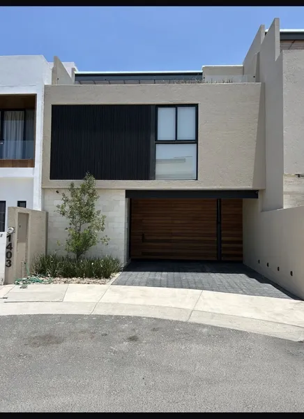 Casa en venta · Nuevo Refugio, Santiago de Querétaro, Querétaro Casa en venta · Nuevo Refugio, Santiago de Querétaro, Querétaro