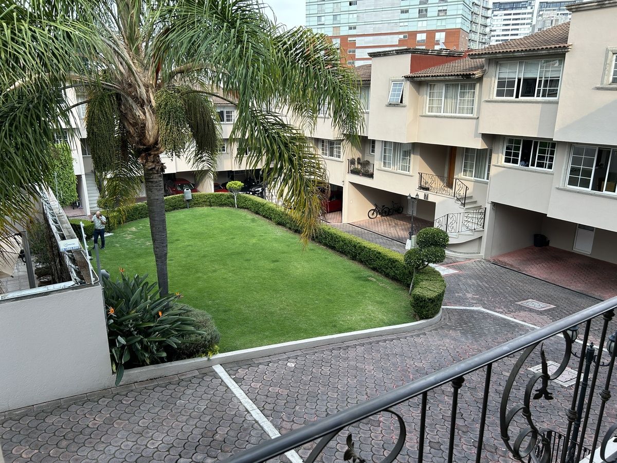 Condominio en venta · Hacienda de las Palmas, Huixquilucan, Estado de México